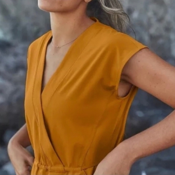 Athleta Marlow Romper NWT - Picture 4 of 11